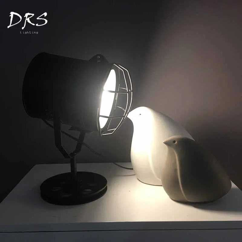 

European Retro Desk Lamp Belt Wheel Search Table Lamp Simple Creative LED Eye Protective Bedside Standing Lamp Luminaire Lightis