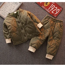 Зима новое поступление в Корейском стиле хлопчатобумажная одежда наборы чистого цвета, модный плотный костюм изящная одежда для детей; милые маленькие девочки и мальчики