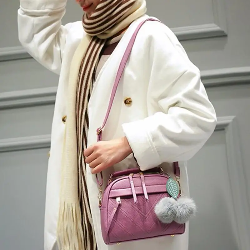 Стильная дамская сумочка из искусственной кожи милые мини-сумки через плечо с шариком игрушки Bolsa женские вечерние сумки для покупок