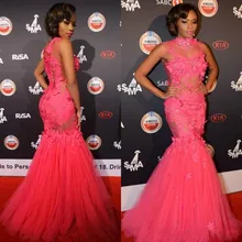 Высокая Шея Персик Цвет Знаменитости Платье Длиной До Пола, Лонг Русалка Red Carpet Платья Цветочные Аппликации Партия Платье Vestido лонго fenda