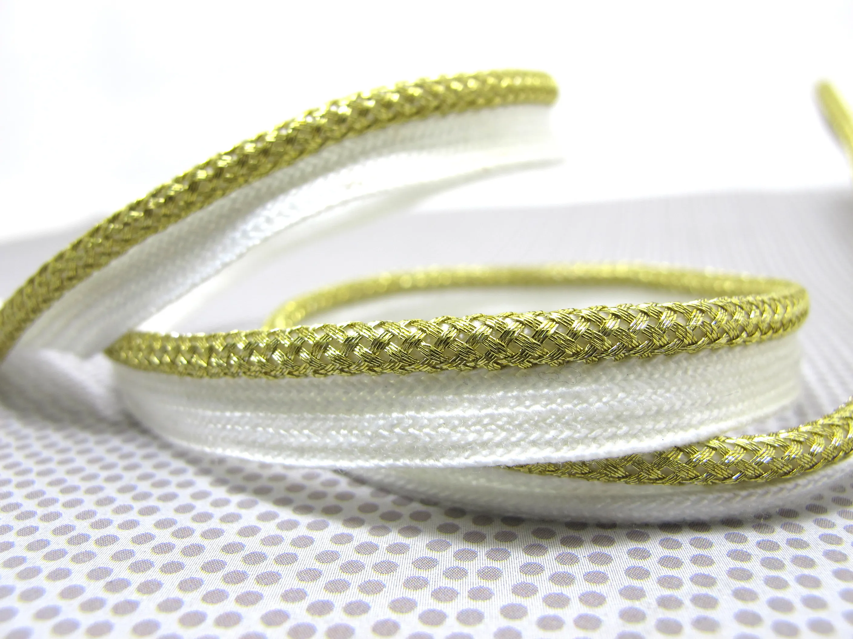 

5 Yards 10mm Gold and White Piping Lip Cord Trim|Pillow Cushion Trim|Upholstery Edging Trim Sewing Supplies