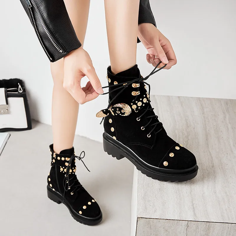 Women Shoes Rivets Ankle Boots Embellished Buckle Belt Thick Muffin Sole Black Leather Lace Up Military Motorcycle Boots Women