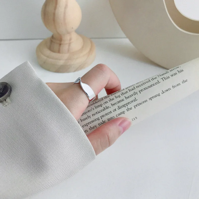 F.I.N.S дизайн 925 пробы серебряные кольца для женщин Mobius твист открытие палец кольца двухцветные женские кольца 925 ювелирные изделия - Цвет основного камня: Silver