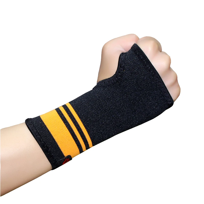 Three dimensional knitted palm protector badminton tennis crossing