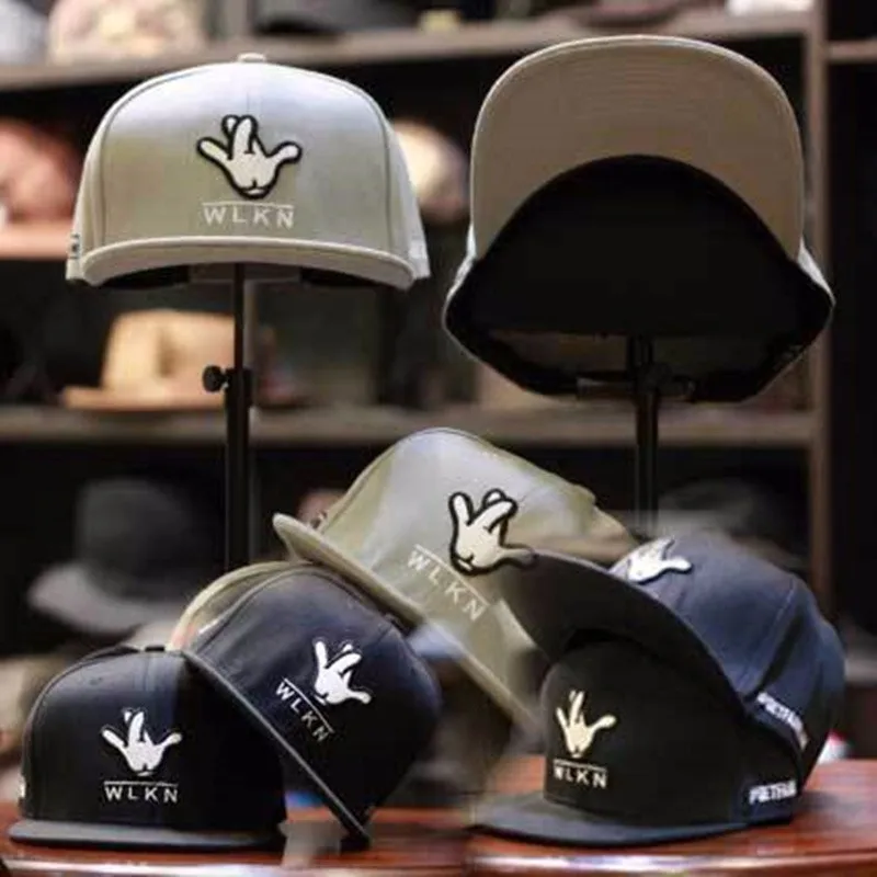 New-2016-Fashion-Hot-Sale-Snapbacks-Cayler-Sons-Finger-Embroidery-Skateboard-Baseball-Caps-Hip-hop-Hats