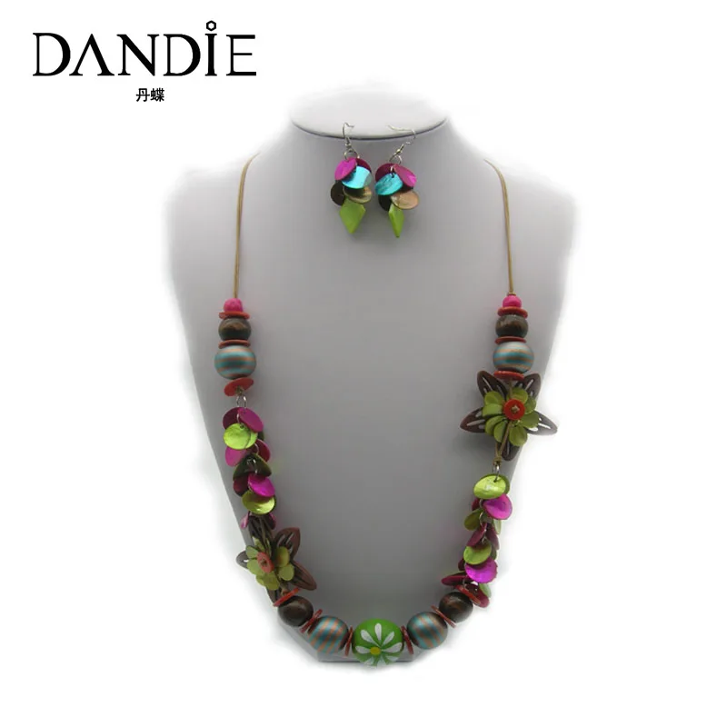 

Dandie Fashion Flower Design Handmade Necklace With Wooden Bead And Multicolor Shell, Bohemia Style Jewelry Set