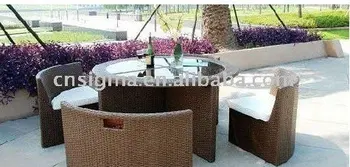 

Creative rattan table and chairs