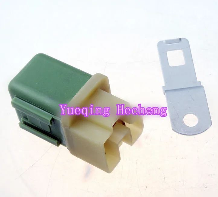 

Free shipping Electrical Relay 4251588 for Excavator EX120-5 EX100-3 EX200-3 EX220-5