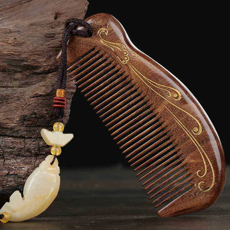

TI63 Fine black gold silk sandalwood thickening whole wood comb sandalwood comb