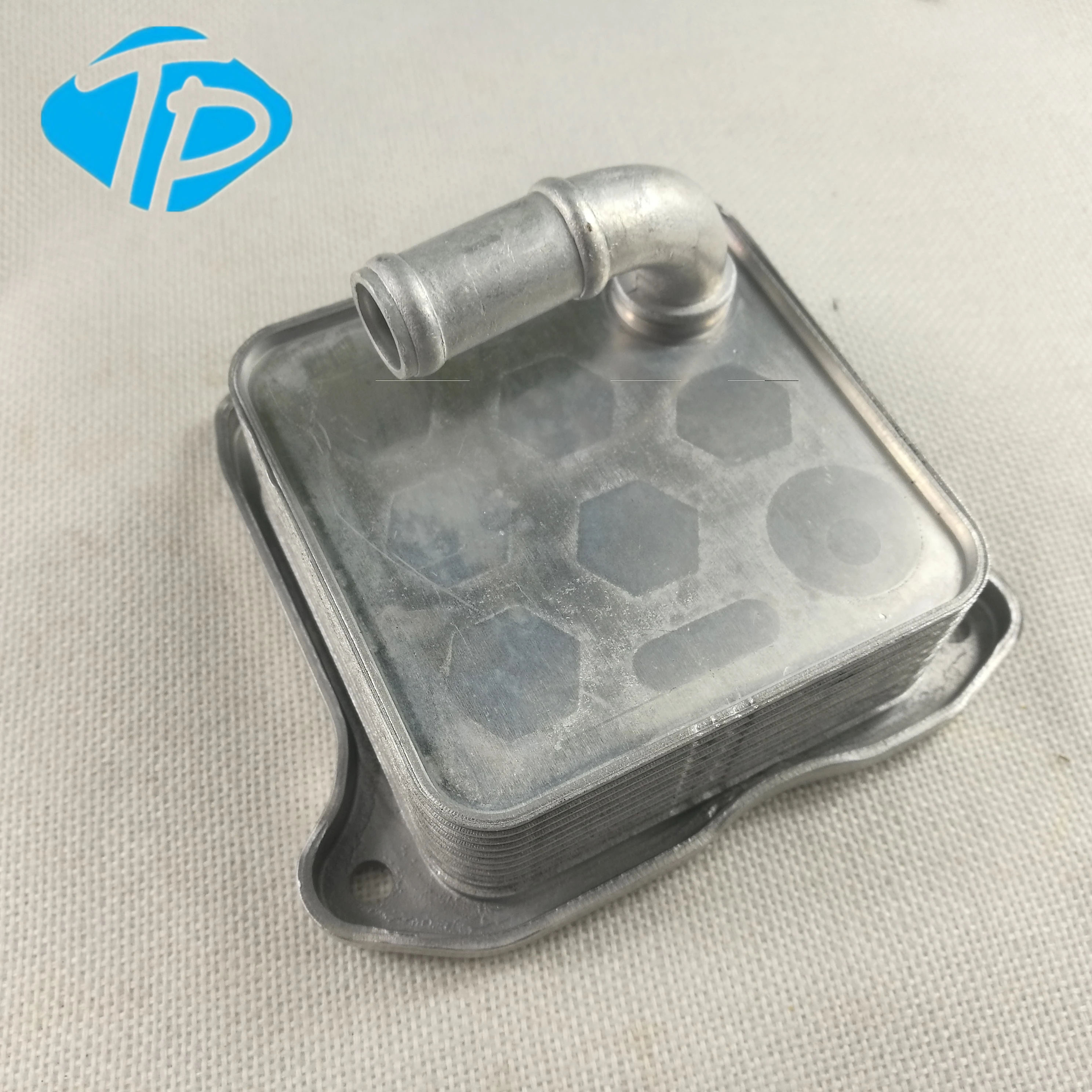Масляный радиатор для A1 Ibiza Golf Caddy 1 2 TSI CB 03F117021A 03F 117 021A|oil cooler|golf coolerscooler oil |