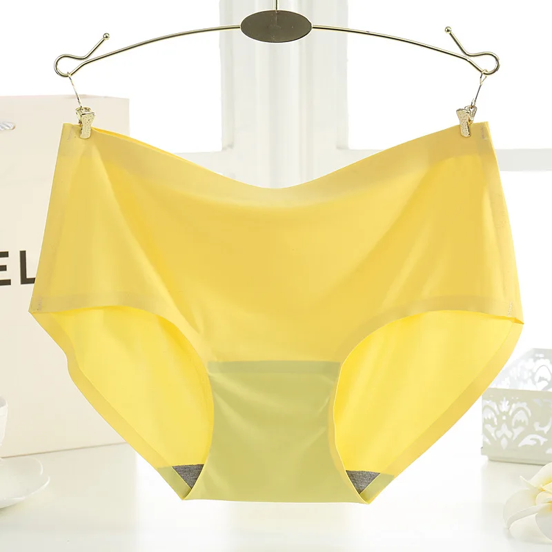 2995767948_851844468