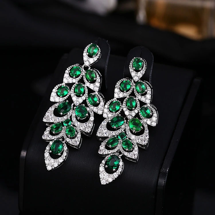 Pendientes cortos Aretes Mujer Zirconia Cúbica Forma de Hoja