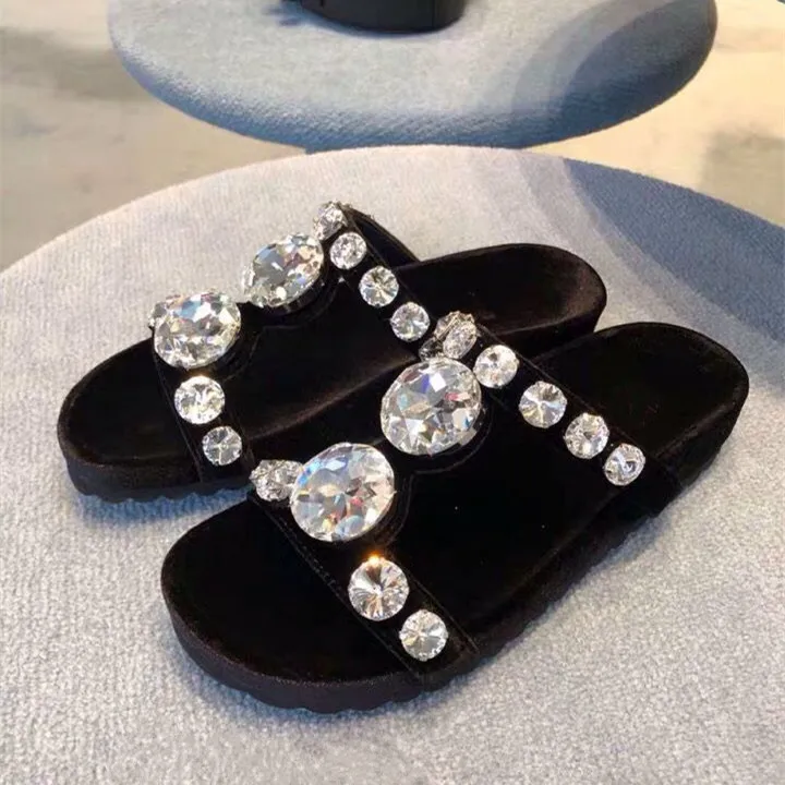 

New Arrival Summer Beach Women Slipper Big Crystal Embellished Women Flats Hot Leather Woman Slides Platform Chaussures Femmes