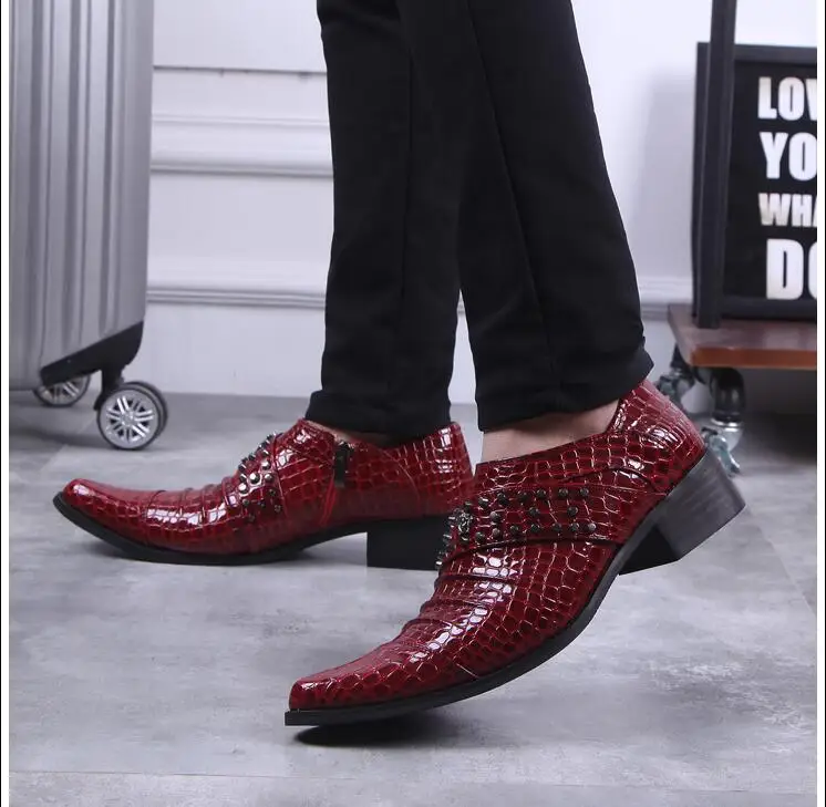 Sur Cuir Hommes De En Chaussures rouge Croissante Med Hauteur Noir Rouge Casual Rivets Smart Glissent Talon Mariage Orteils Oxford Pointu Verni 6wTqI5E