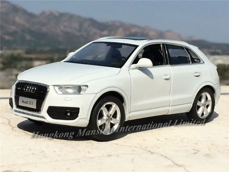 

1:32 Scale China FAW Original Factory Diecast Metal Alloy Car Model For 2017 New Audi Q3 Model Collection Pull Back Toys