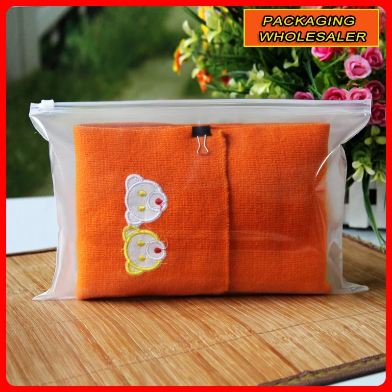 

Free Shipping 60pcs/lots 30cm*20cm*160mic Half Clear+ Frosted High Quality Women Underwear Plastic Bags Retail Plastic Bags