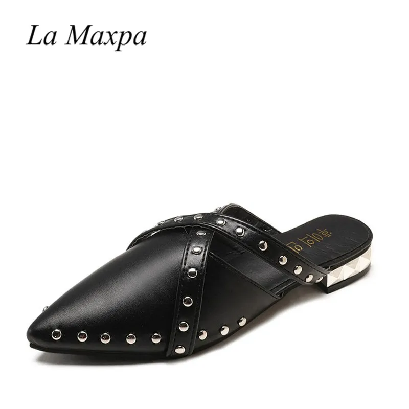 

La MaxPa Women Summer Fashion Flat Heels Mules Slippers Ladies Rivets Pointed Toe Strap Hollow Outside Shoes For Girls Footwear