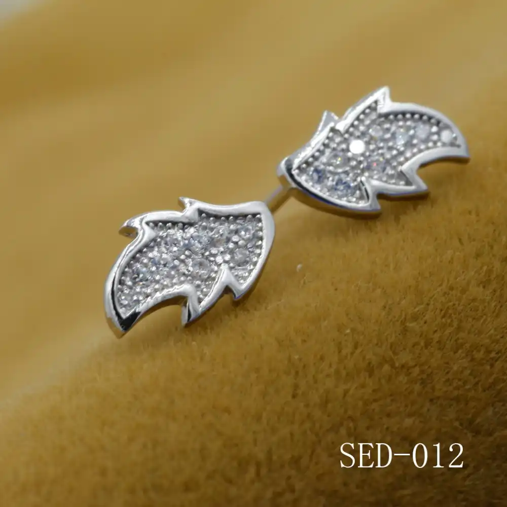 Новый Бесплатная доставка изделия действительно 925 серебро клевера серьги круглые набор циркон цветок и листья серебряные серьги