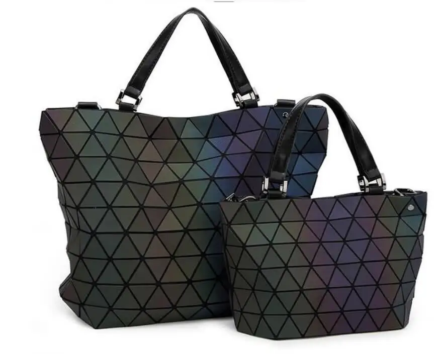 

Women Laser Geometry Bag Sequins Mirror Saser Plaid Folding Shoulder Bags Luminous Handbag Diamond Casual Tote Bucket Bag
