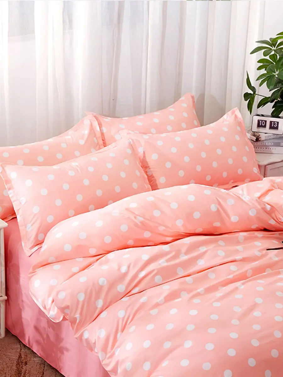 

4 Pcs Bedlinens Set Polka Dot Soft Fresh Style Comfy Bedding Set