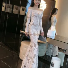 Новинка года; Европейский стиль; сезон весна-лето; Белое Кружевное Платье макси с вышивкой и открытыми плечами; платье+ костюм