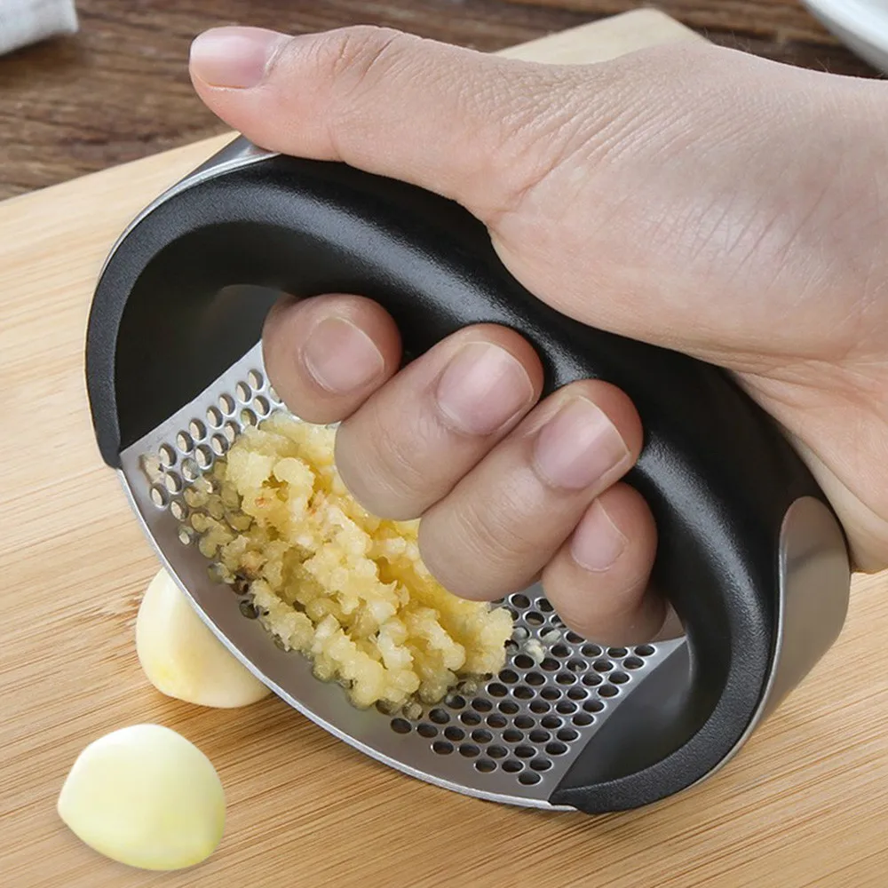 Stainless Steel Garlic Press Crusher Squeezer Masher Ginger Chopper Multifunctional Kitchen Tool Garlic hand press DROP SHIPPING