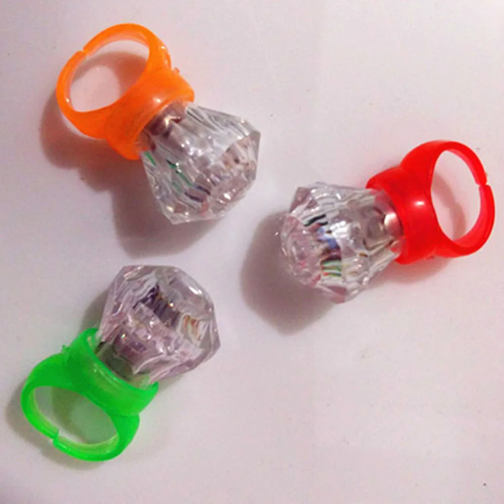 

Plastic Diamond Shape Led Finger Ring Mix Colors Light Simulation Kids Toy Party Decoration Light-up Toys