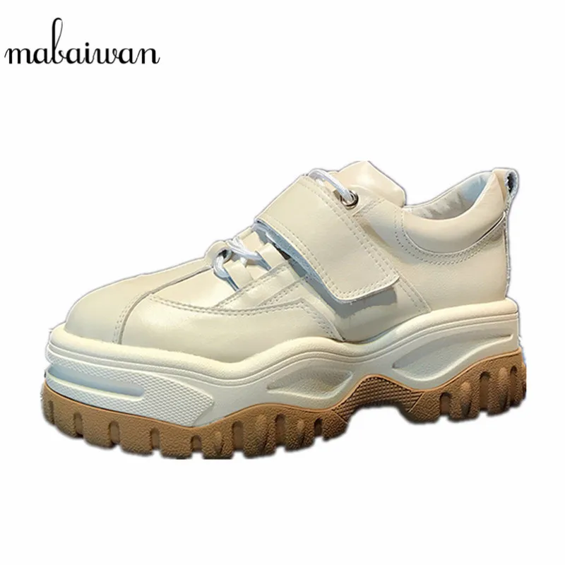 

Mabaiwan Genuine Leather Winter Snow Ankle Boots Platform Flats Short Fur Plush Lace Up Casual Shoes Women High Quality Sneakers
