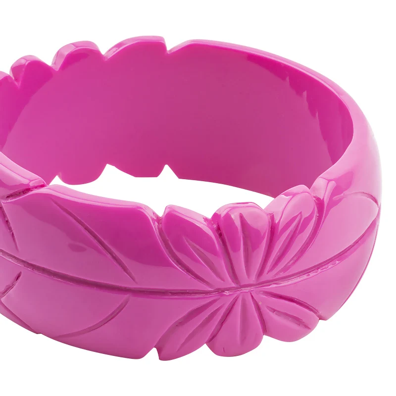 Classic Resin Cuff Engraved Flowers Bracelets Bangles for Women Fashion Acrylic Bracelet Female Simple Charm Party Gifts Jewelry (4)