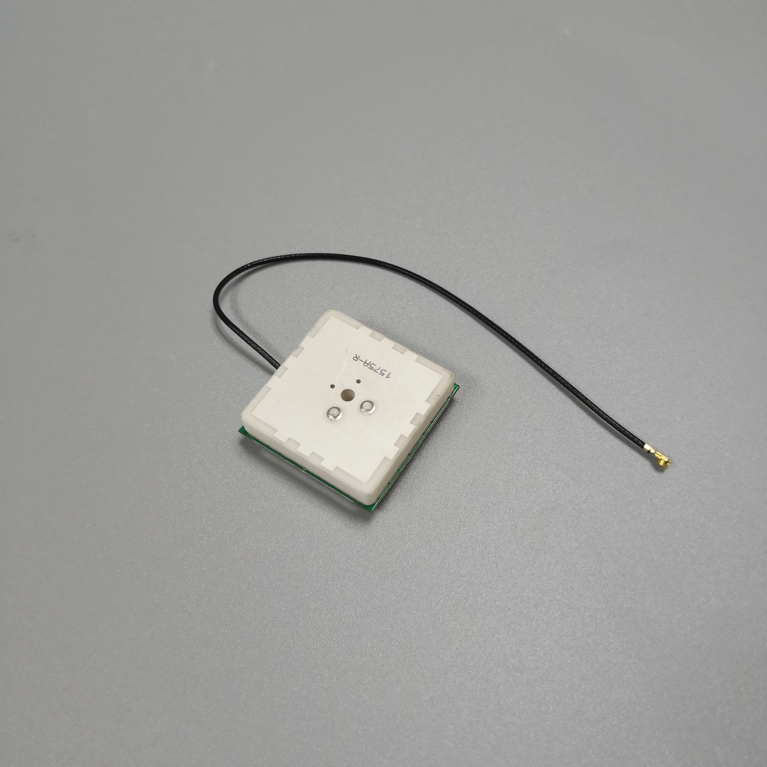 RTK Высококачественная GPS антенна 38DB с высоким коэффициентом усиления
