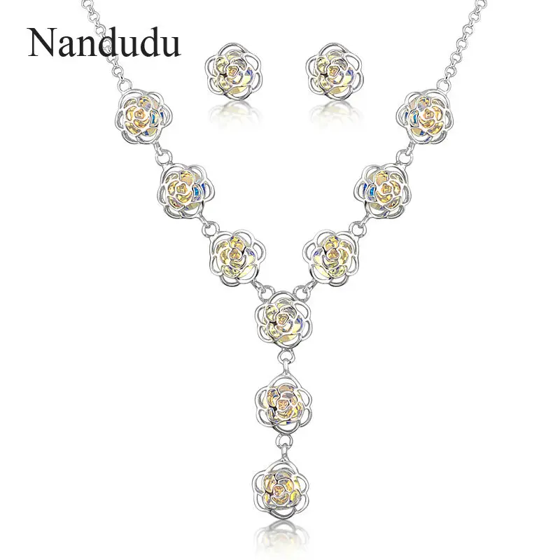 

Nandudu Bloomy camellia Style Luxury Crystal Earrings Necklace Jewelry Sets for Women Wedding Engagement Party Jewelry Gift N237