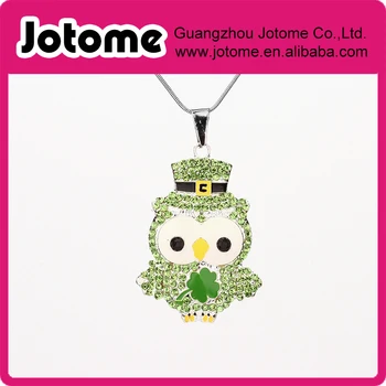 

New Spring Green Owl with clover Rhinestone Pendant