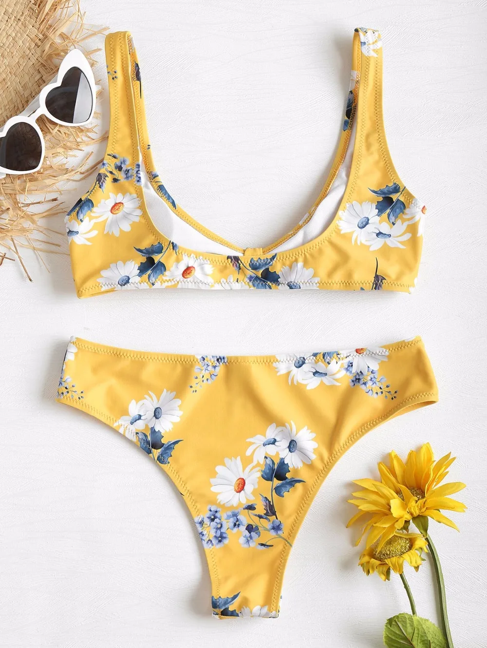 Knot Daisy Print Cupshe Little Daisy Bikini Set Women Summer Swimsuit
