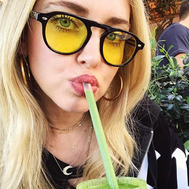 

Fashion yellow lens Sunglasses Women Popular Brand Designer Luxury Sunglasses Lady Summer Style Sun Glasses Female Rivet Shades