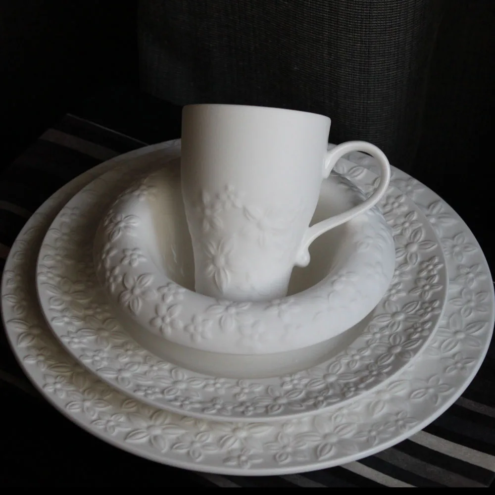 Free shipping Embossed porcelain tableware cup bowl plate dish set