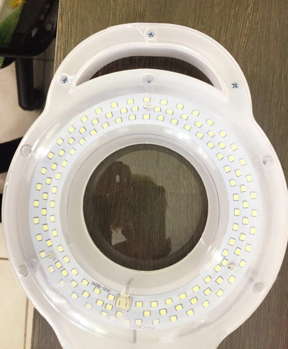 Горячий светодиодный напольный светильник с увеличительным фокусным расстоянием-6 колесиков подвижное основание 8x Регулируемая Лупа стеклянный светильник для лица