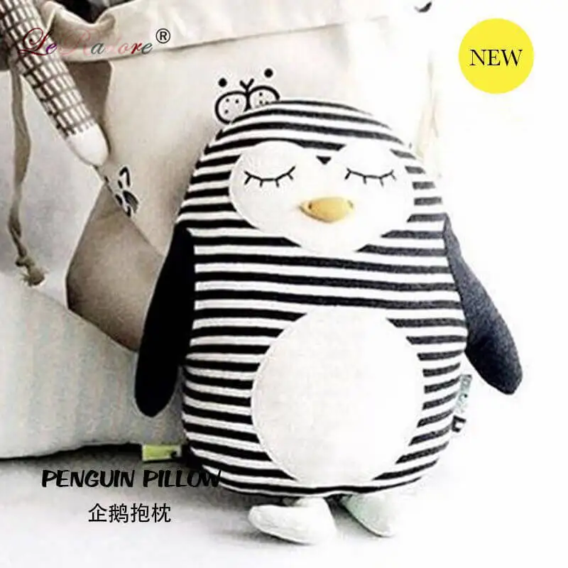

LeRadore Cute Penguin Bolster Cushion Cover Knitted Party Gift Cartoon Penguins Printed Cushion 47*32*11cm Drop Shipping