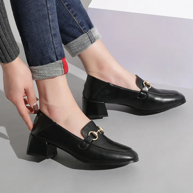 

Spring and summer new single shoes women's casual Lok Fu shoes buckle British square head small leather shoes