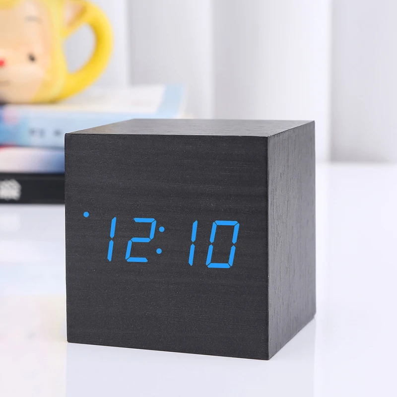  Digital Thermometer Wooden Alarm Clock Alarm Date Desk Clock Table USB Charging Brief Voice-activat
