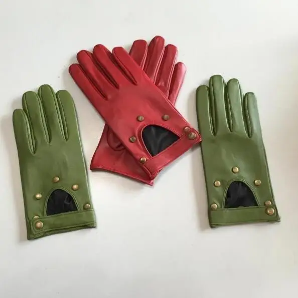 Comprar Mujeres de cuero Natural remache estilo Punk guantes de cuero genuino femenino ahueca hacia fuera rojo verde guantes de conducción para motos R749