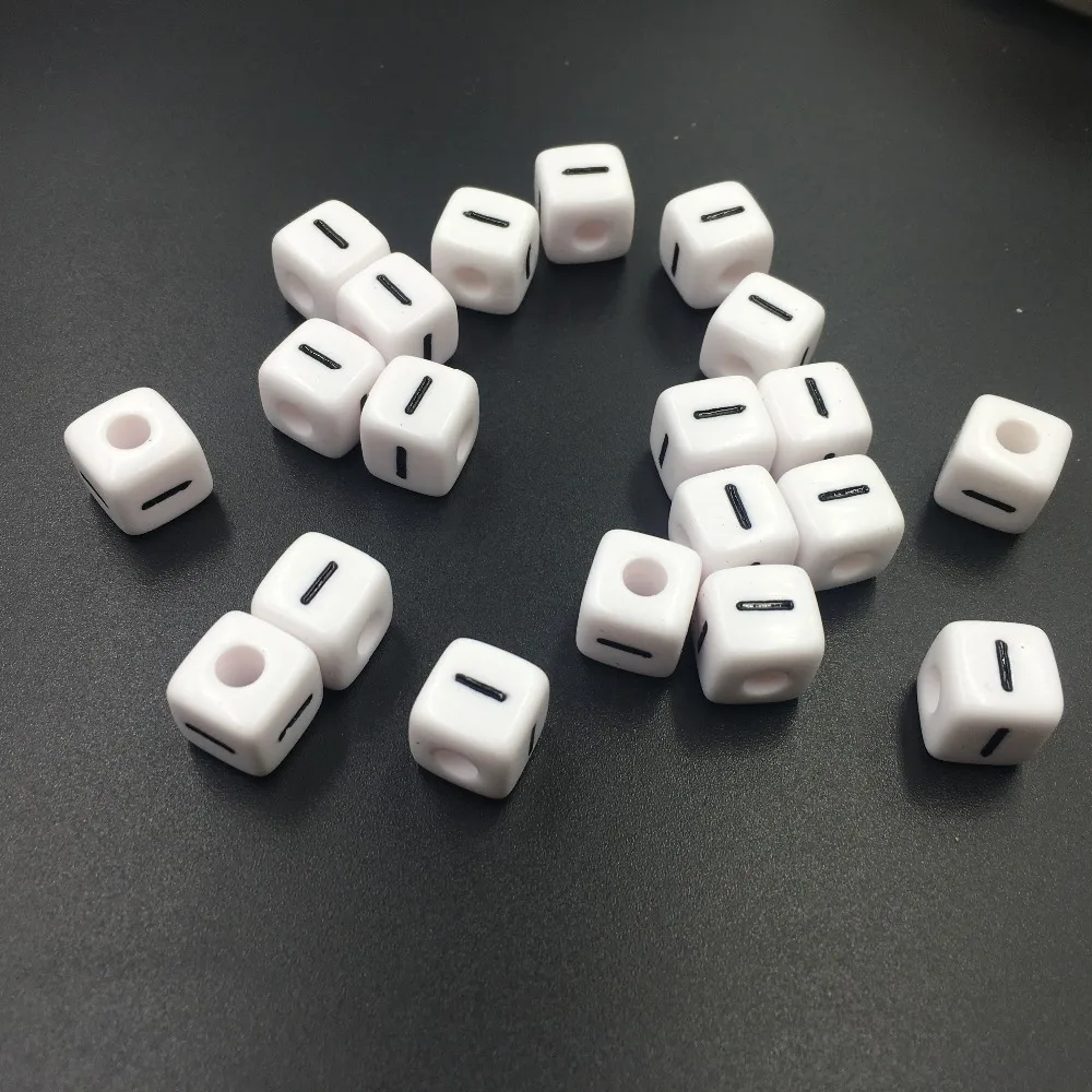 Hight Quality Single Letter I Printing White Acrylic Cube Beads 550PCS 10*10MM Square Plastic DIY Jewelry Spacer | Украшения и
