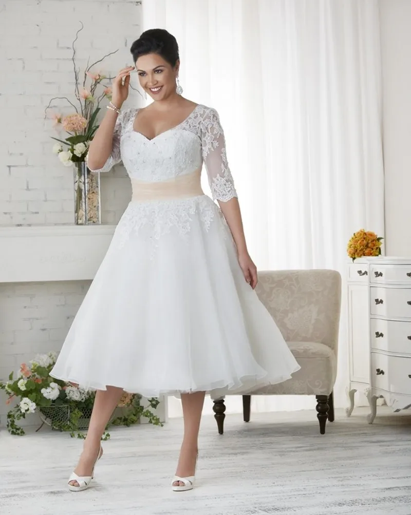 Tea Length Plus Size Long Wedding Dresses Half Sleeves Appliques Lace Beaded Women Bridal Gown Custom Made