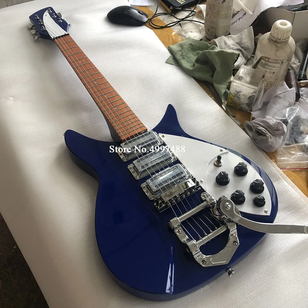 

Factory direct 325 electric guitar blue paint, 3 pickup, small double shake vibrato bridge, color can be customized