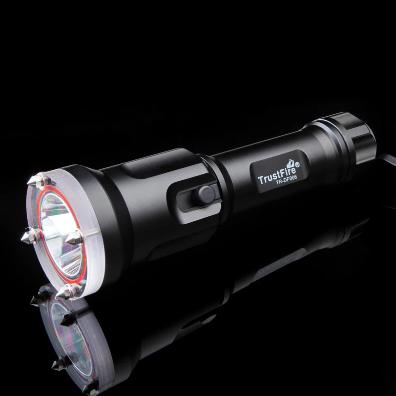 

Waterproof Up to 100 meters TrustFire DF006 CREE XML-2 650LM power by 18650 LED Diving Flashlight Torch Light Lamp White light