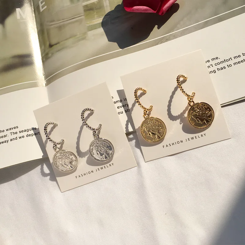 

Hot Vintage Medusa Coin Portrait Drop Earrings Charm Gold Zinc Alloy Ethnic Head for Women Fashion Jewelry Pendant Metal Punk