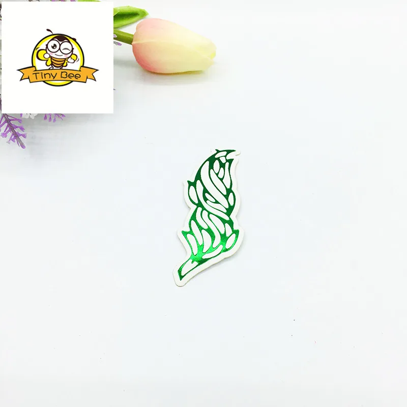 

Small Feather HOT FOIL PLATE Metal Cutting Dies Scrapbooking Diy Photo Album Embossing Stencil Die Cut Craft Dies Card Making