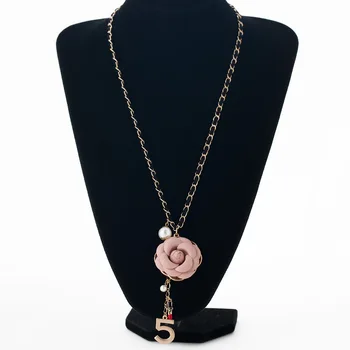 

2018 New Leather Rose Flower Pearls 5 Long Chain Necklace Women's Simple Sweater Chain Choker
