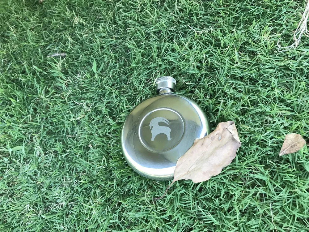 

Titanium Wine Flask Ultralight Hip Flask outdoor Wine Pot Round Flagon 2.5oz