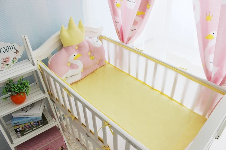 Обувь с милым желтым утенком; с рисунком героев из мультфильма; детское одеяло набор Детская кровать комплект бамперов для Кроватка-люлька для установки внутри помещения 4 to10 предмета в комплекте для маленьких девочек Постельное белье