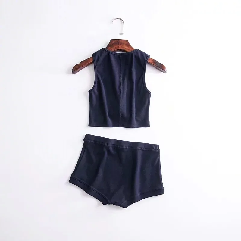 7569651311_1415953786